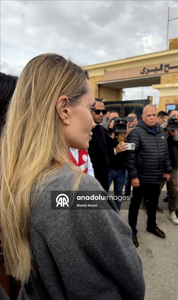 Анджелина Джоли заявила о необходимости доставки больше гуманитарной помощи в Газу