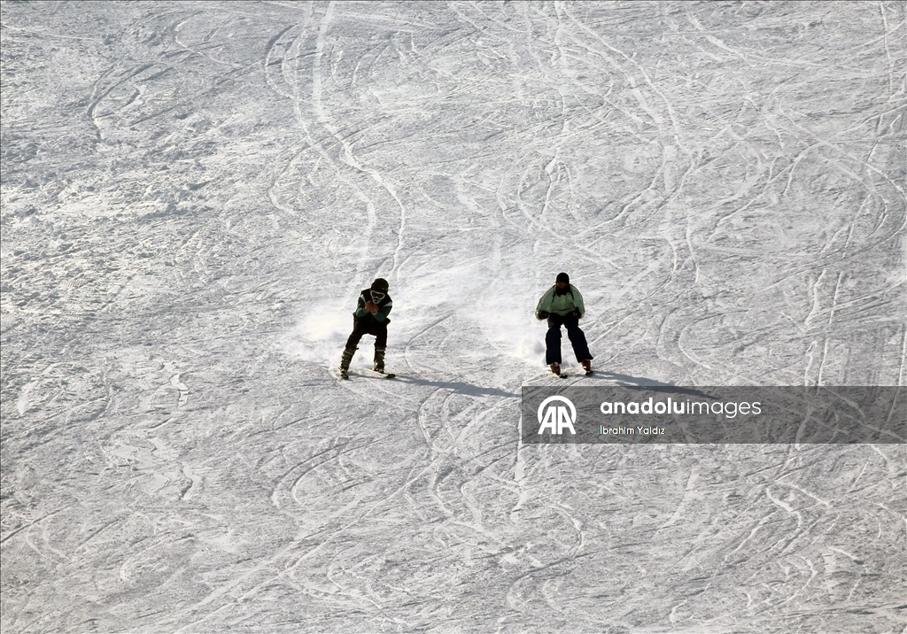 В турецком Муше начался горнолыжный сезон