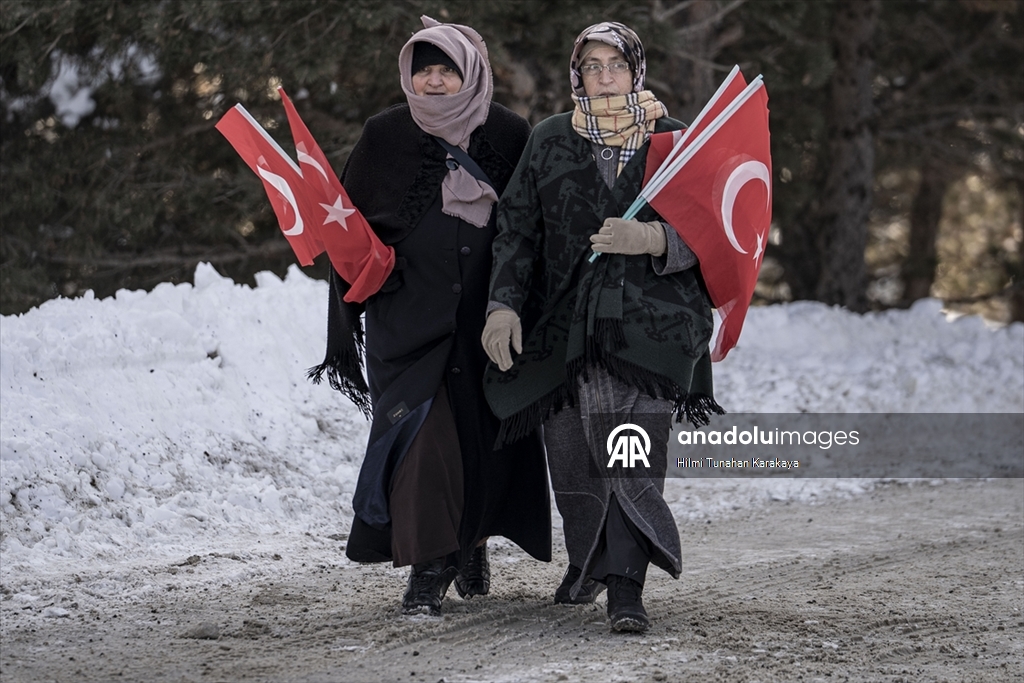 Türkiye, Sarıkamış şehitlerini anmak için Allahuekber Dağları'nda bir araya geldi