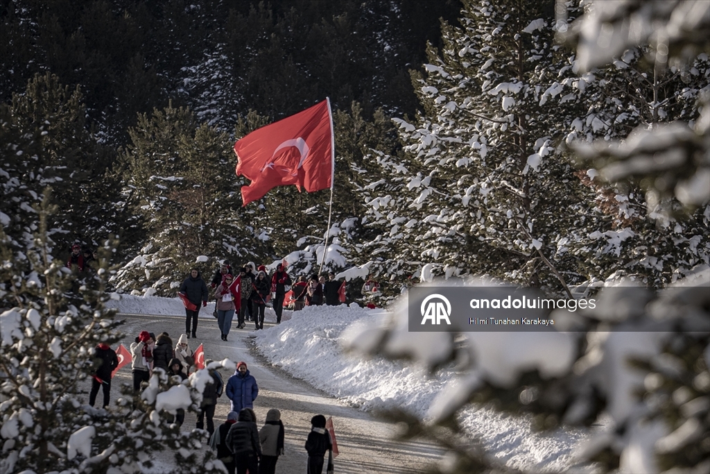 Türkiye, Sarıkamış şehitlerini anmak için Allahuekber Dağları'nda bir araya geldi