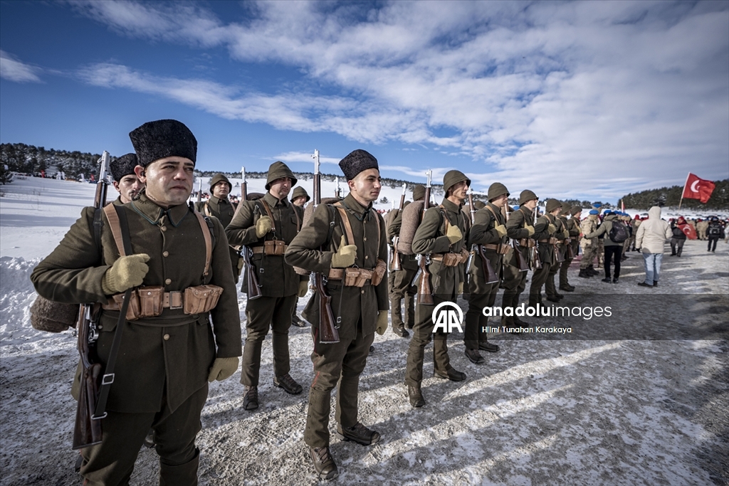 Türkiye, Sarıkamış şehitlerini anmak için Allahuekber Dağları'nda bir araya geldi