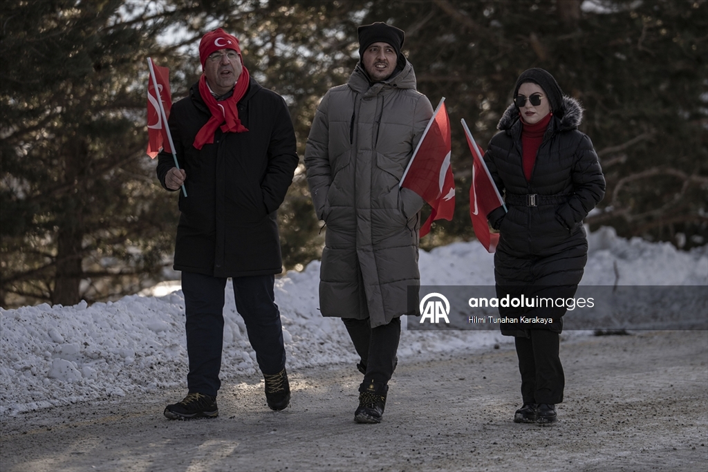 Türkiye, Sarıkamış şehitlerini anmak için Allahuekber Dağları'nda bir araya geldi