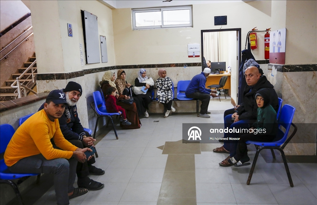 Gazze’de UNRWA kliniği, ilaç ve malzeme eksikliğine rağmen hizmet vermeyi sürdürüyor