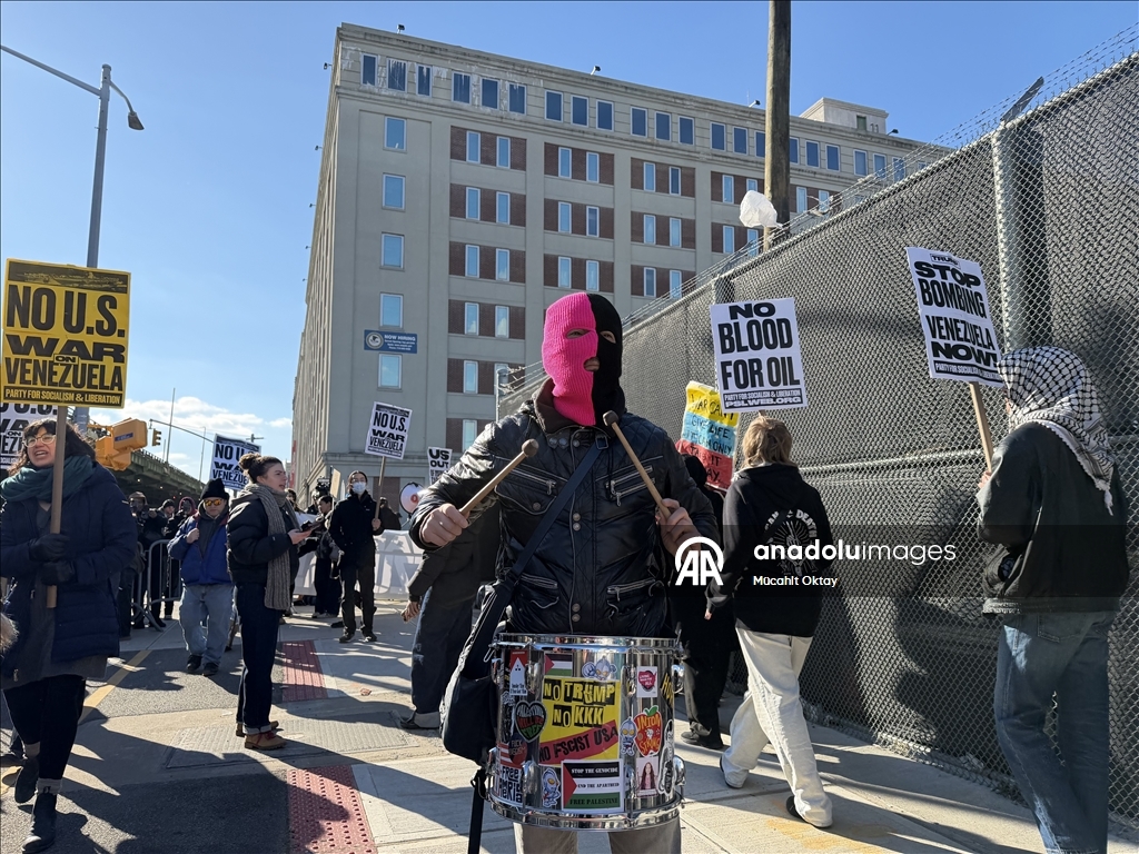 احتجاجات في نيويورك على احتجاز الولايات المتحدة الرئيس الفنزويلي