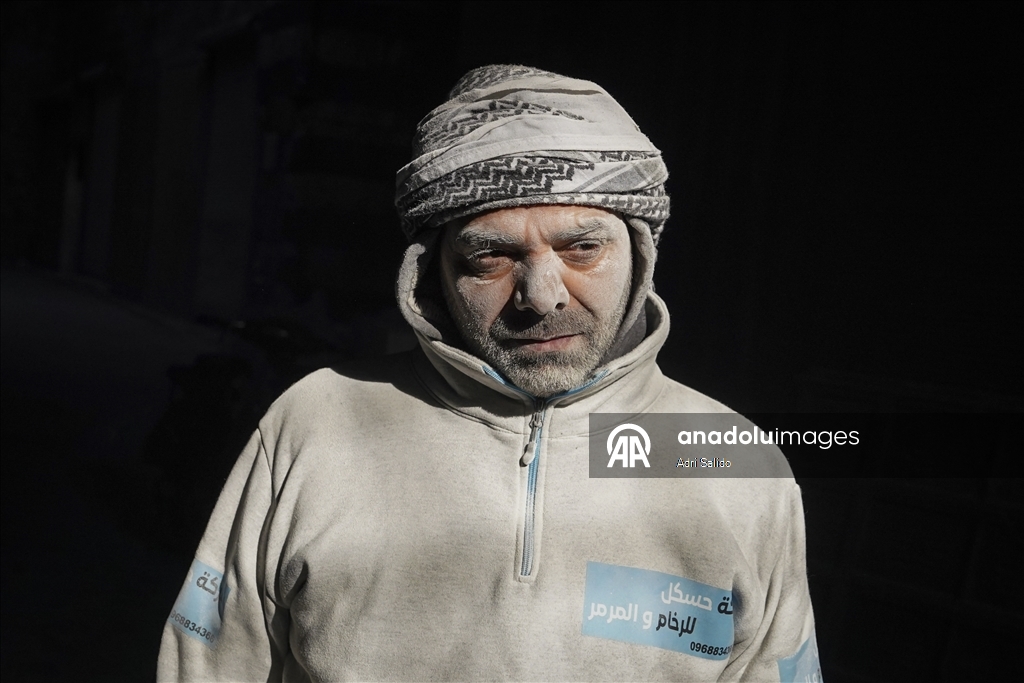 Traces of war in Aleppo and daily life