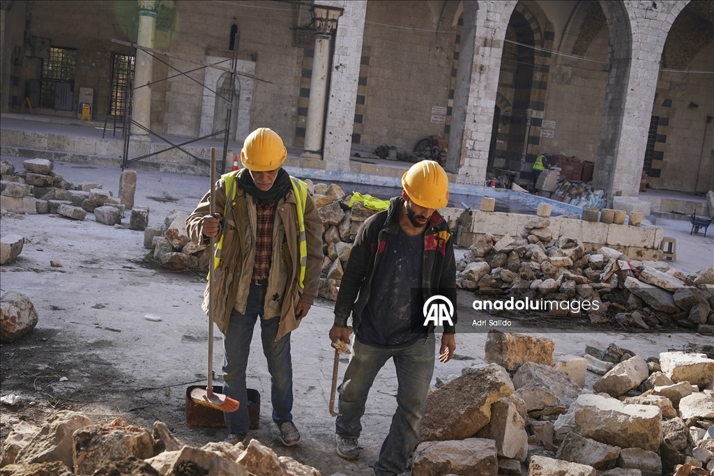 Сирийский Алеппо хранит следы войны