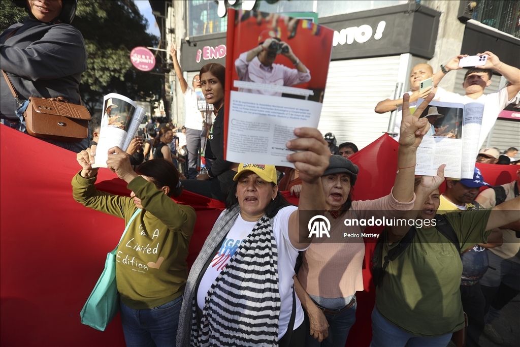 Жители Каракаса протестуют против захвата военными США президента Венесуэлы