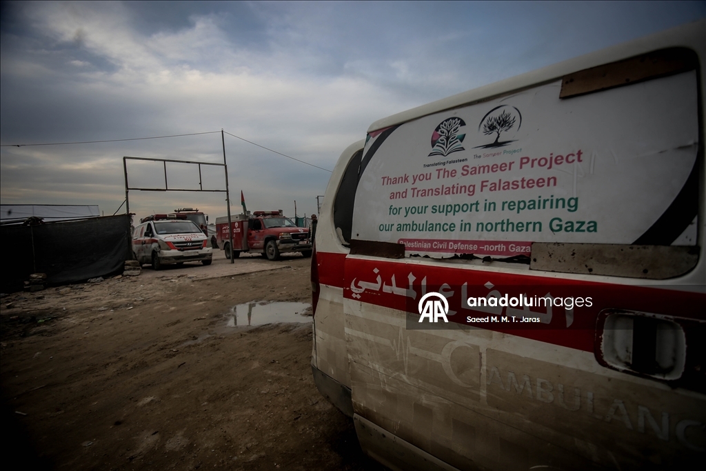 В Газе спасатели несут службу в палатках, установленных на побережье