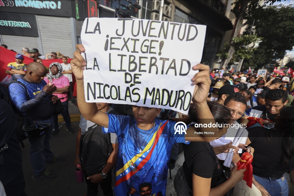 Жители Каракаса протестуют против захвата военными США президента Венесуэлы