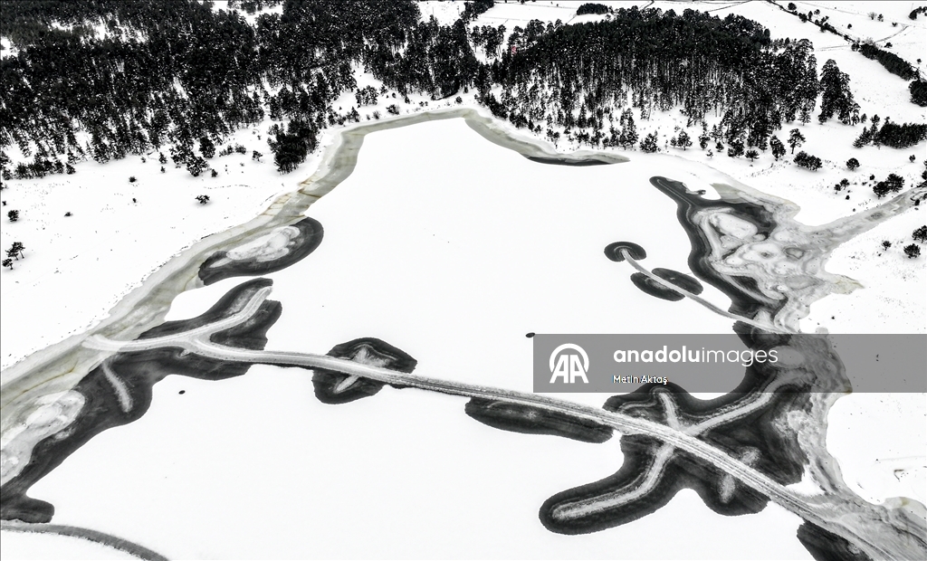 Aladağ Göleti dondu