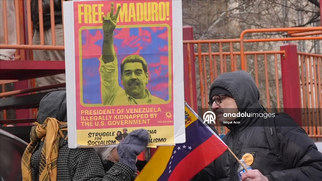 Maduro’nun hakim karşısına çıktığı federal mahkeme önünde gösteri