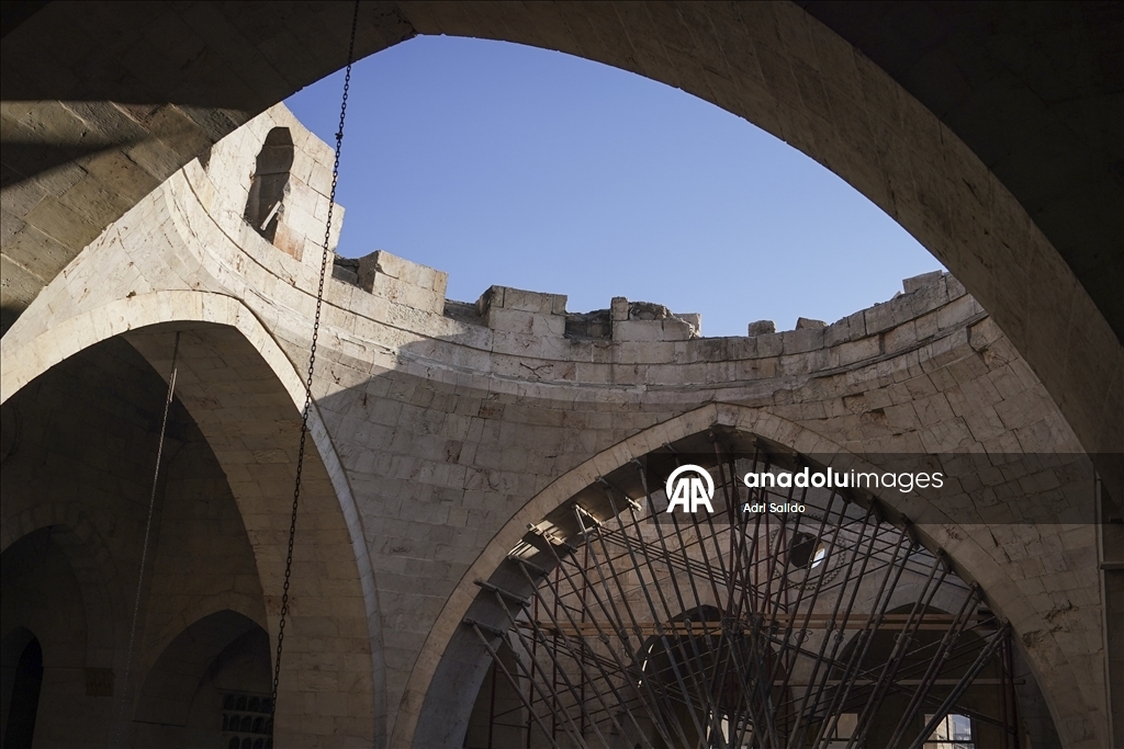 Сирийский Алеппо хранит следы войны