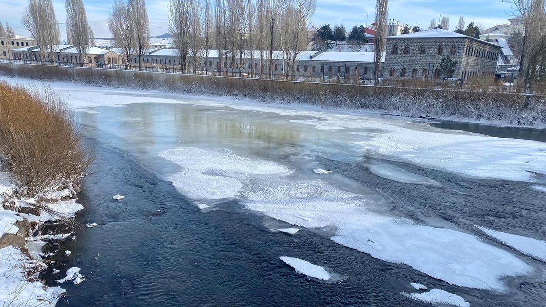 Bazı illerde soğuk hava etkili oldu