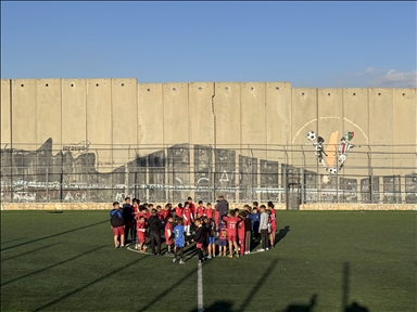 الضفة.. جريمة هدم إسرائيلية تهدد ملعب مخيم عايدة