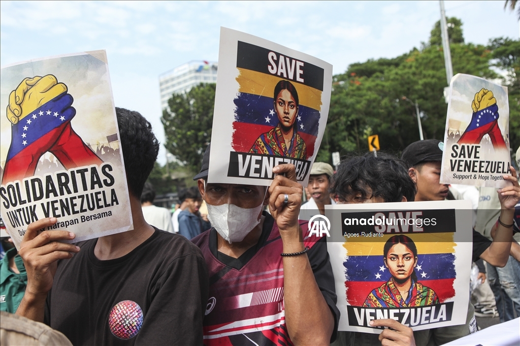 Антиамериканская акция протеста в Джакарте