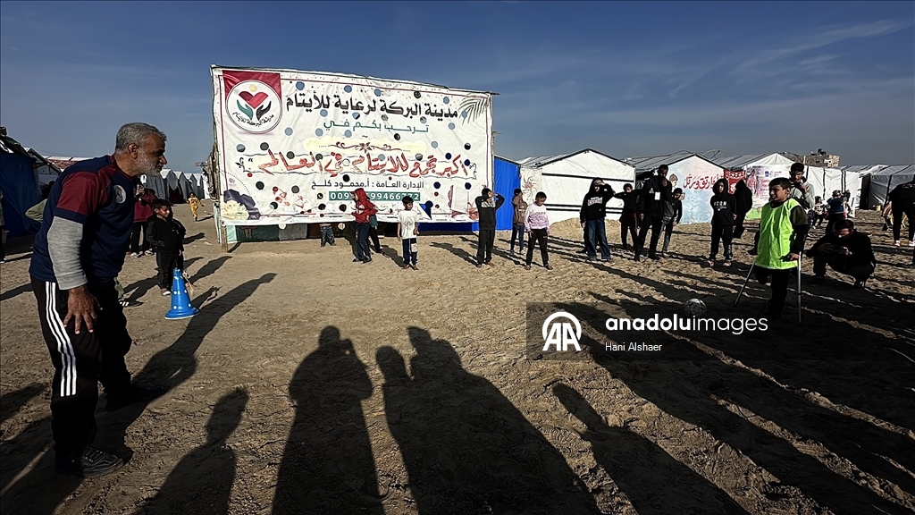 İsrail saldırılarında ailelerini ve uzuvlarını kaybeden Filistinliler için etkinlik düzenlendi