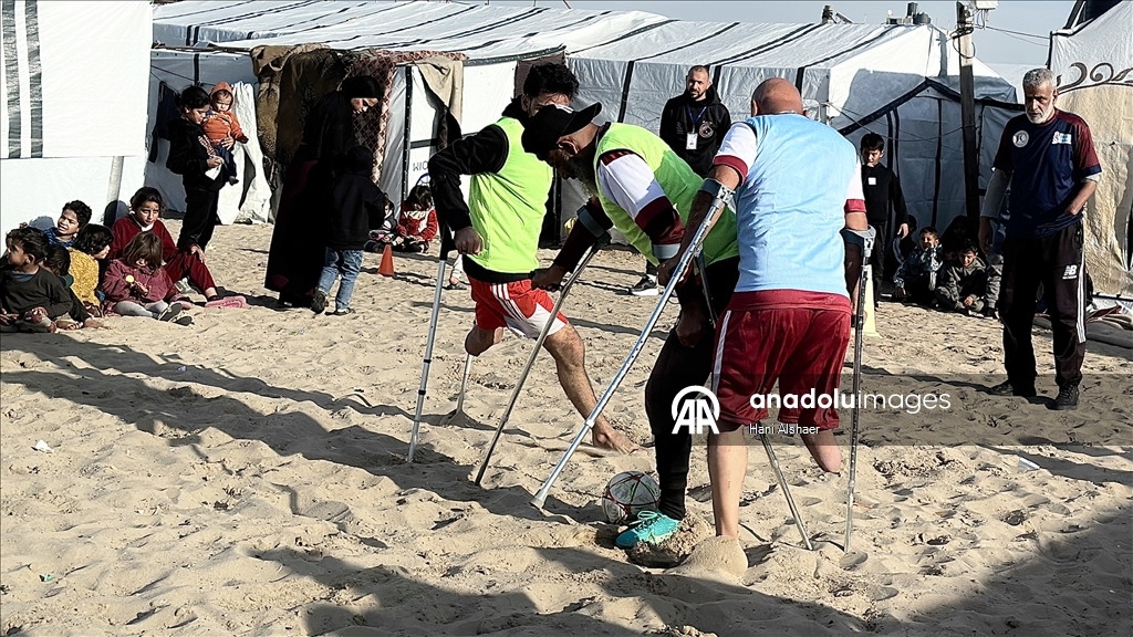 İsrail saldırılarında ailelerini ve uzuvlarını kaybeden Filistinliler için etkinlik düzenlendi