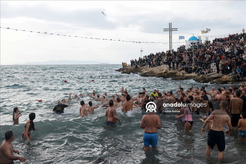 В греческом Пирее празднуют Богоявление