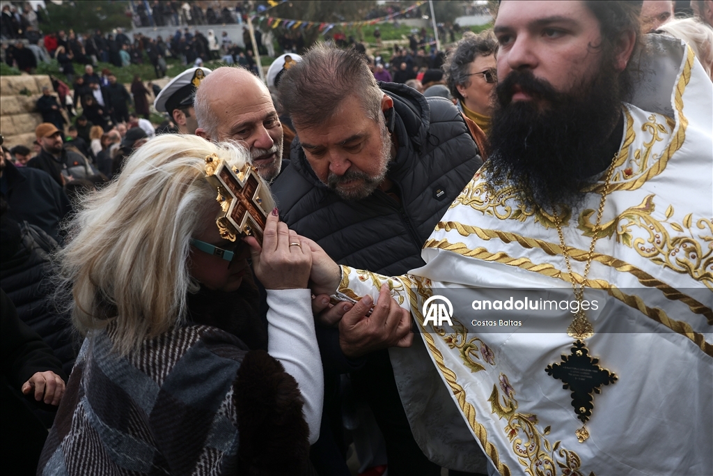 В греческом Пирее празднуют Богоявление