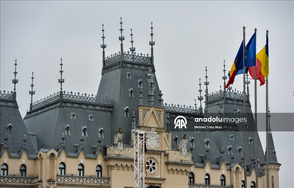 Romanya’nın kültür ve inanç merkezi Yaş, tarihi yapılarıyla öne çıkıyor