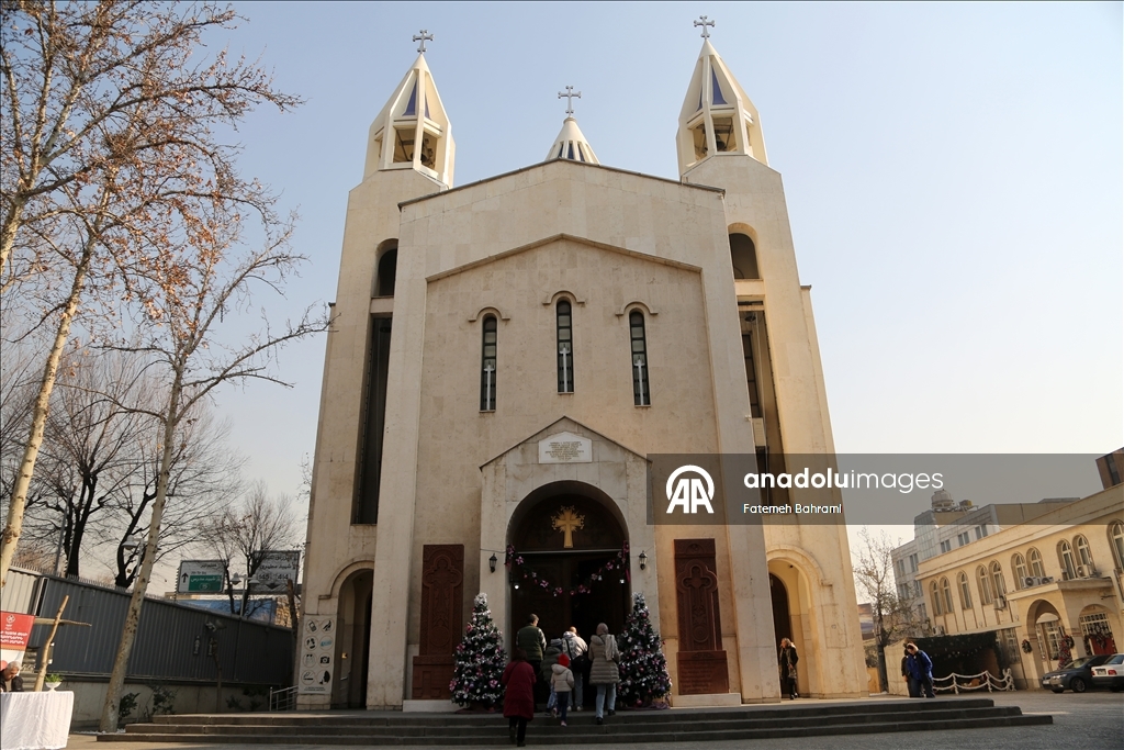 Православные христиане в Тегеране приняли участие в рождественском богослужении