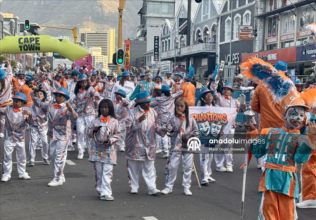 Яркая традиция на пути от рабства к свободе в Южной Африке: карнавал Kaapse Klopse