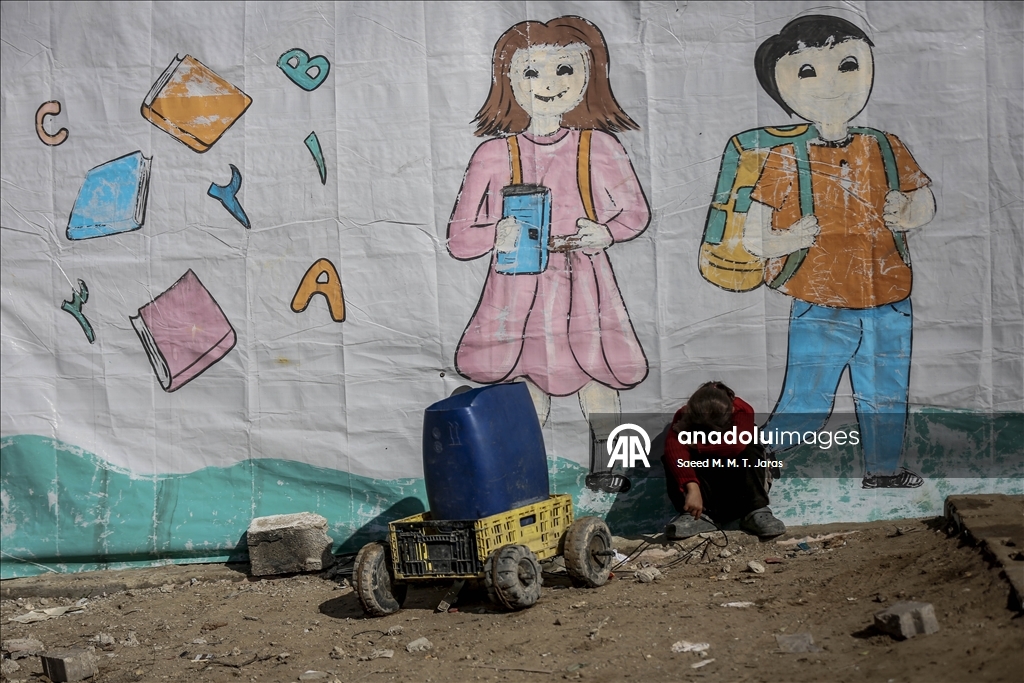 İsrail’in harabeye çevirdiği Cibaliye'de günlük yaşam