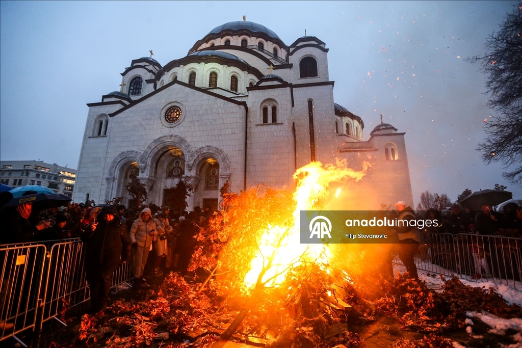 BEOGRAD - Paljenje badnjaka uoči pravoslavnog praznika Božića
