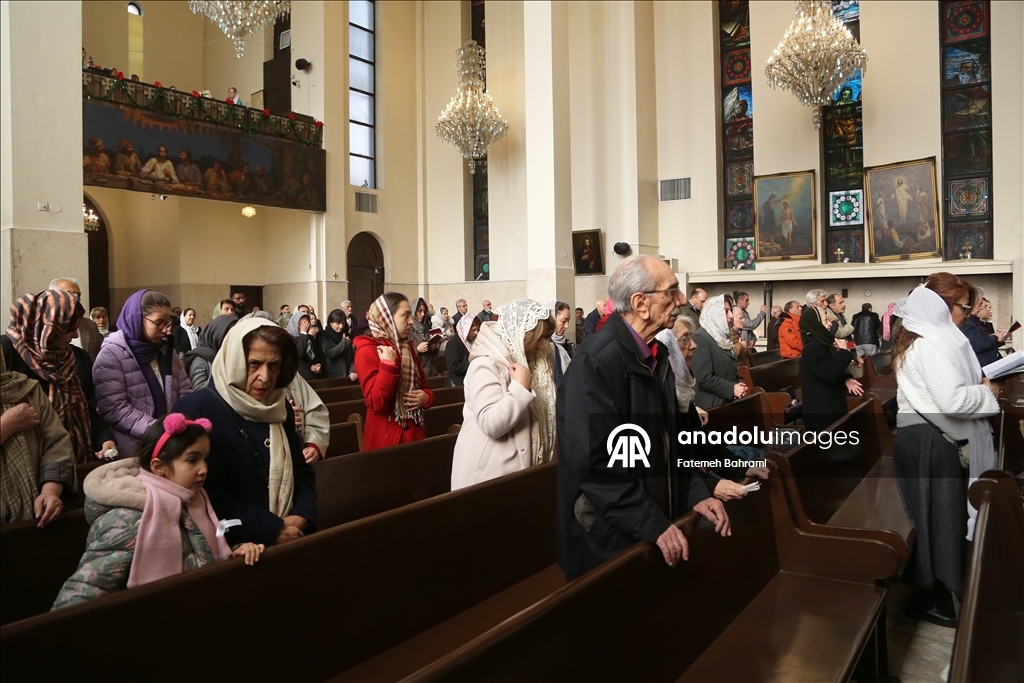 Православные христиане в Тегеране приняли участие в рождественском богослужении