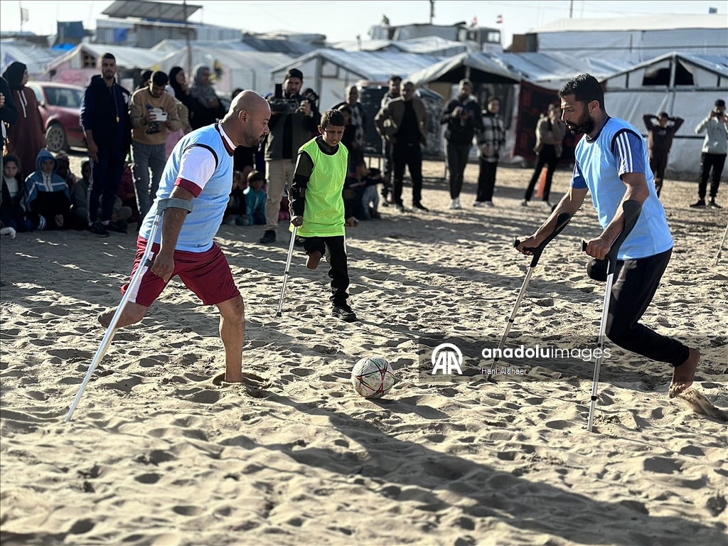 İsrail saldırılarında ailelerini ve uzuvlarını kaybeden Filistinliler için etkinlik düzenlendi