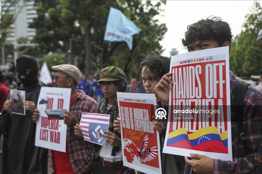 Антиамериканская акция протеста в Джакарте