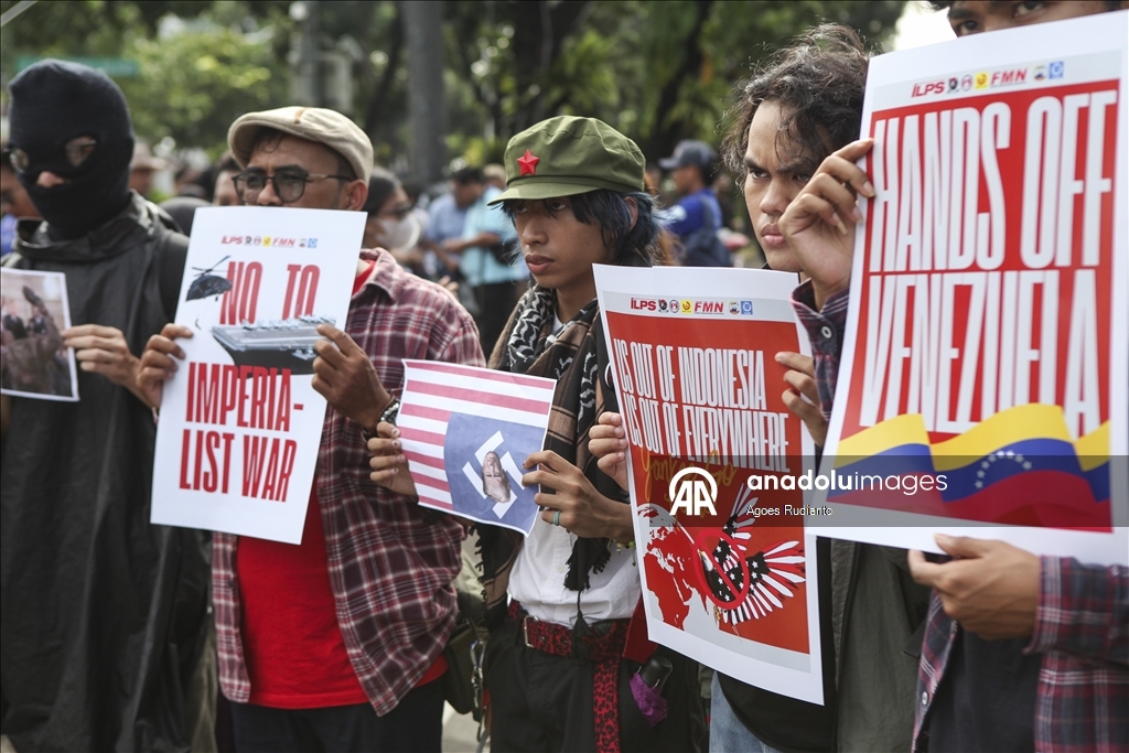 Антиамериканская акция протеста в Джакарте