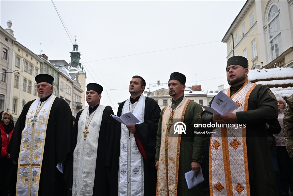 Во Львове прошло освящение воды на Богоявление