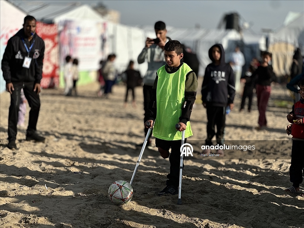 İsrail saldırılarında ailelerini ve uzuvlarını kaybeden Filistinliler için etkinlik düzenlendi