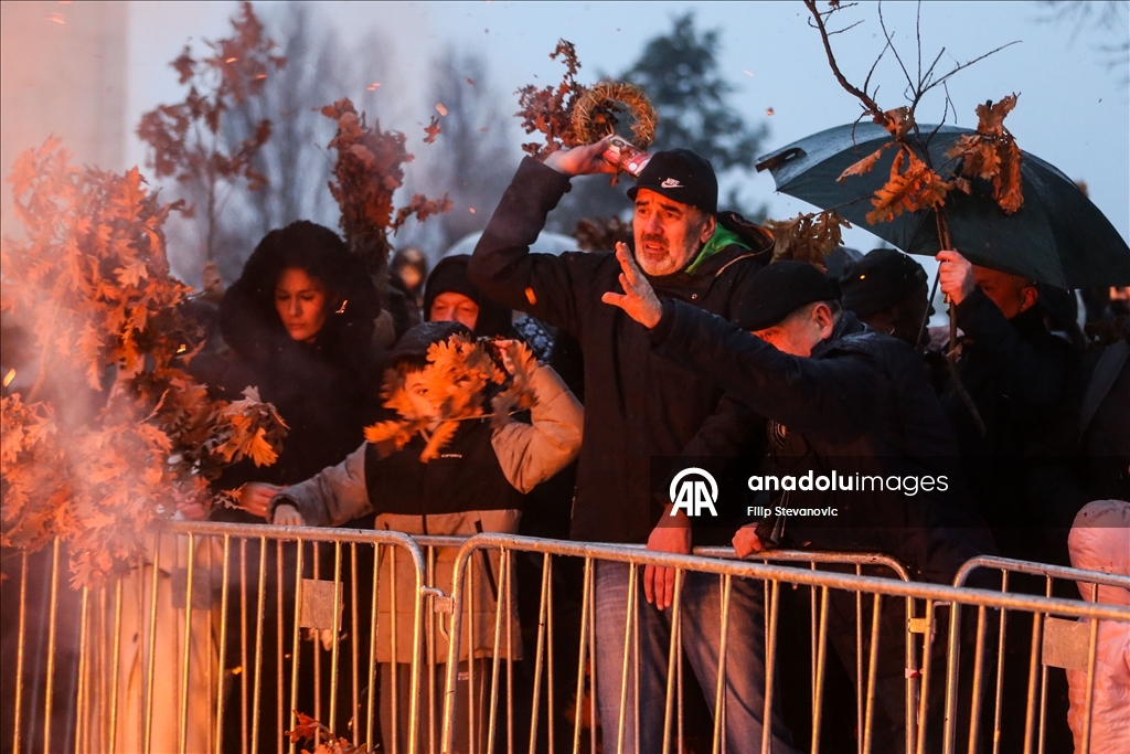 BEOGRAD - Paljenje badnjaka uoči pravoslavnog praznika Božića