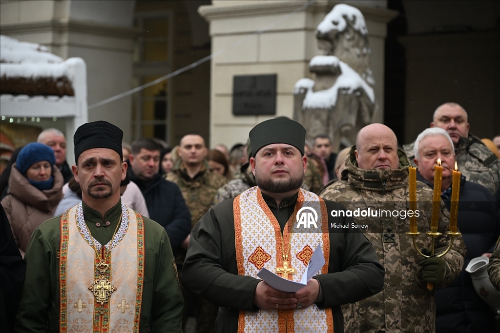 Во Львове прошло освящение воды на Богоявление