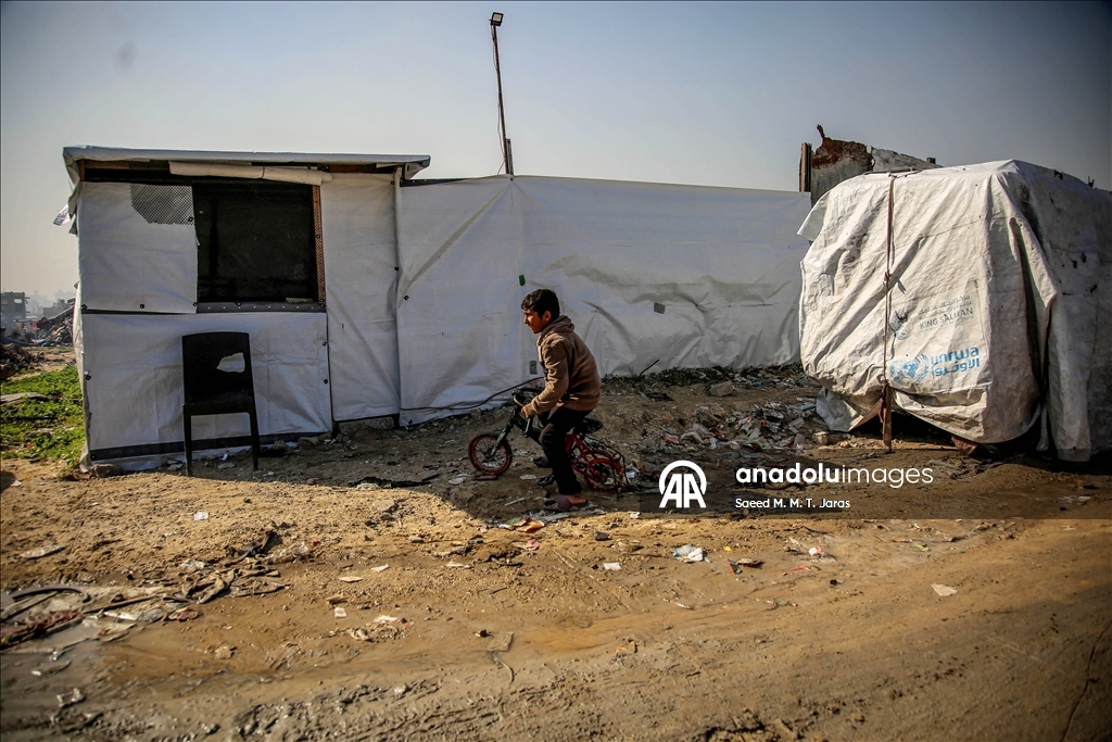 İsrail’in harabeye çevirdiği Cibaliye'de günlük yaşam