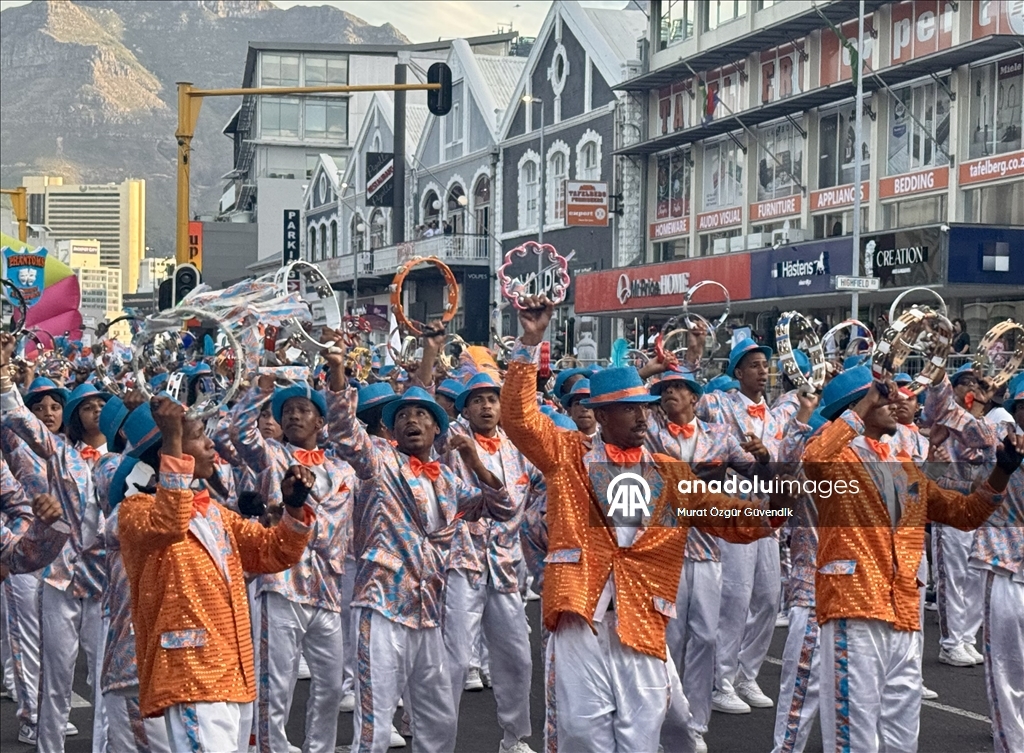 Яркая традиция на пути от рабства к свободе в Южной Африке: карнавал Kaapse Klopse