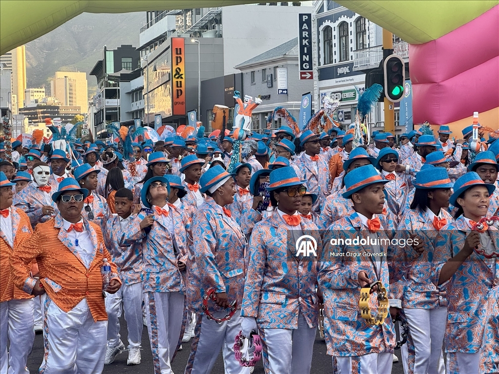 Яркая традиция на пути от рабства к свободе в Южной Африке: карнавал Kaapse Klopse