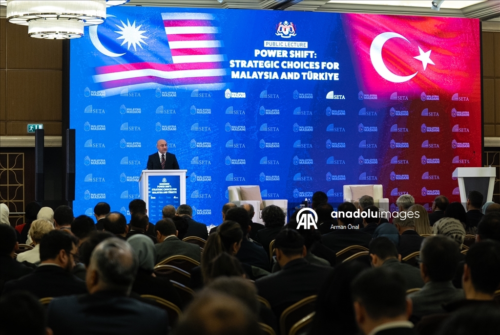 В Турции при поддержке SETA состоялась конференция «Смещение силы: стратегические выборы для Малайзии и Турции»