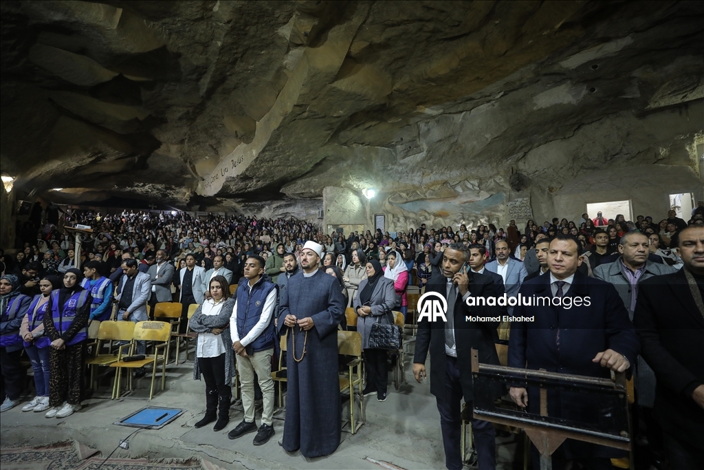 قداس عيد الميلاد في دير القديس سمعان الخراز
