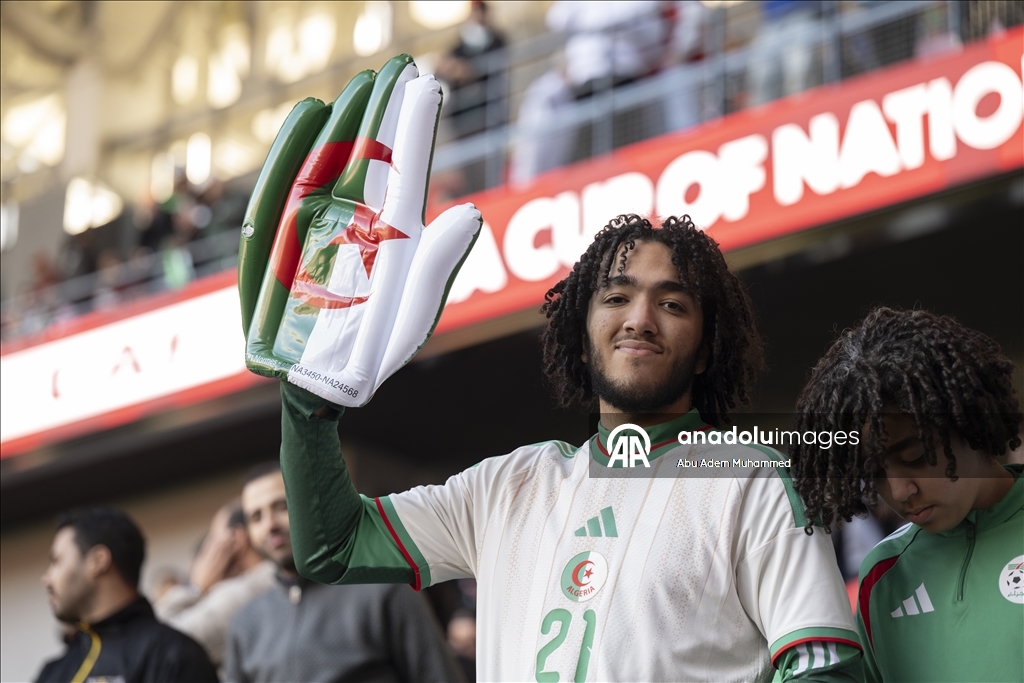 جماهير مغربية تشارك الجزائريين فرحة التأهل لربع نهائي كأس إفريقيا