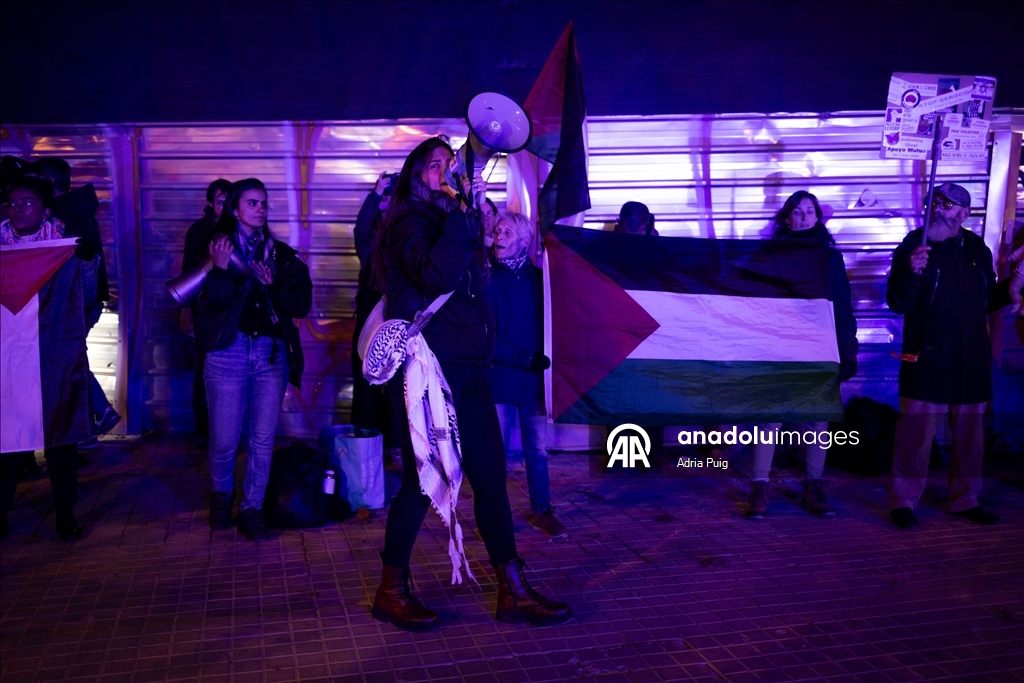 В Барселоне перед матчем Евролиги прошла акция в поддержку Палестины