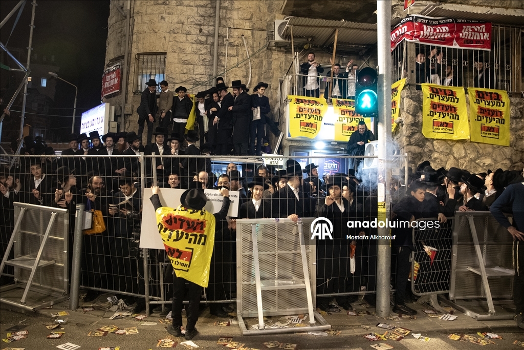 В Иерусалиме во время антивоенной акции протеста харедим автобус въехал в толпу, есть погибший