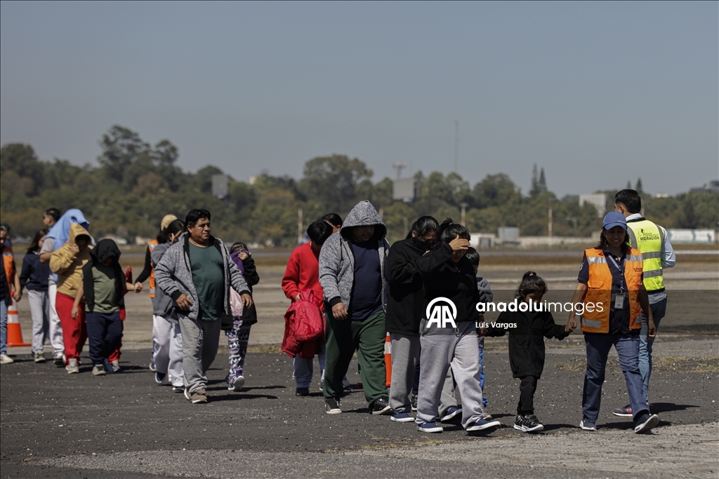 Депортированные из США мигранты вернулись в Гватемалу