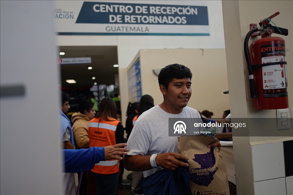 Депортированные из США мигранты вернулись в Гватемалу