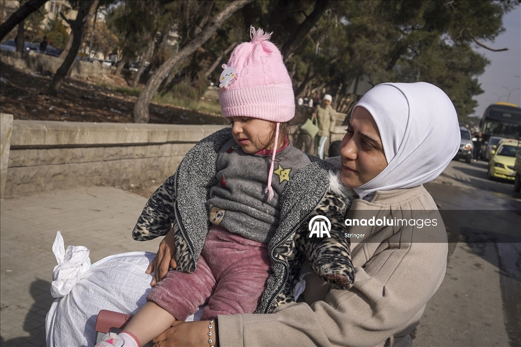 حلب.. استنفار لإجلاء المدنيين وهروب معتقلين من سجون "قسد"