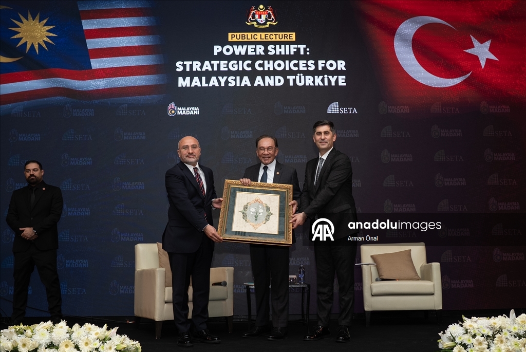 В Турции при поддержке SETA состоялась конференция «Смещение силы: стратегические выборы для Малайзии и Турции»