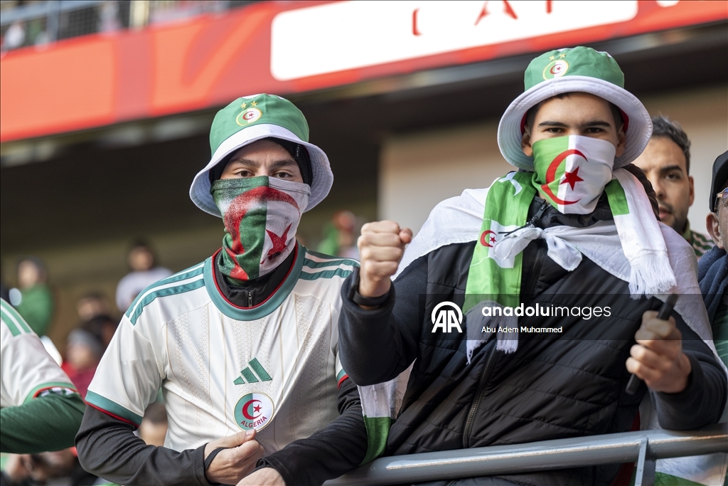 جماهير مغربية تشارك الجزائريين فرحة التأهل لربع نهائي كأس إفريقيا
