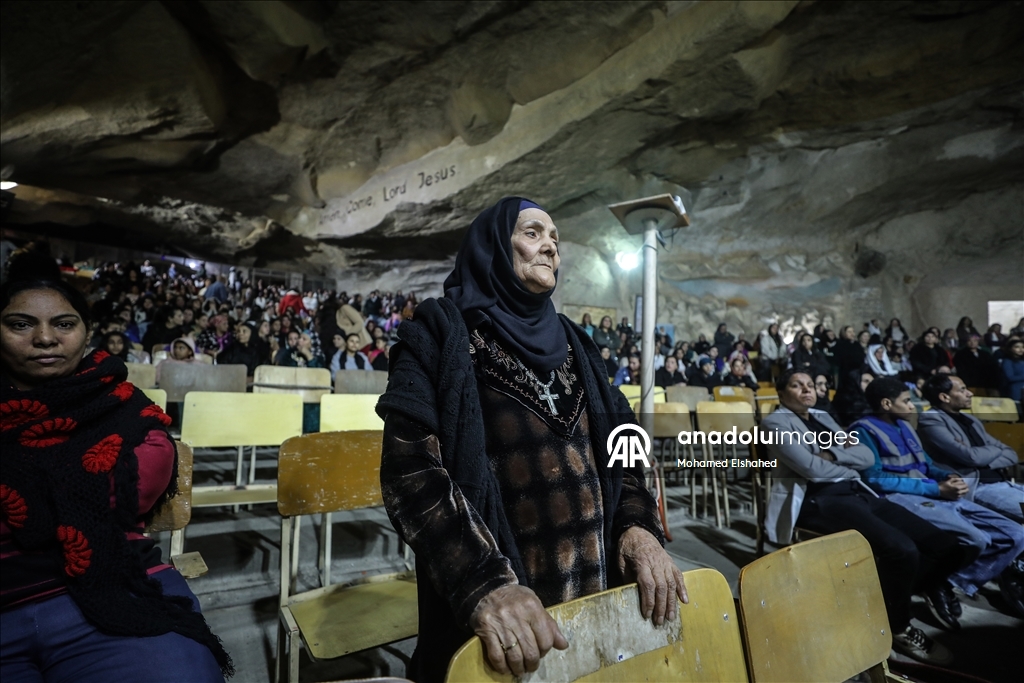 قداس عيد الميلاد في دير القديس سمعان الخراز